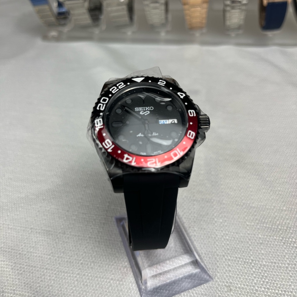 NH35 Automatic GMT Style Watch Black Red Bezel Rubber Strap Date